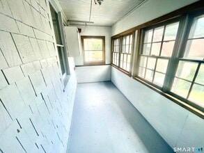 64 E Pearl St in Torrington, CT - Building Photo - Building Photo
