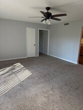Birchwood Apartments in Murfreesboro, TN - Foto de edificio - Building Photo