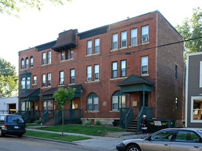 668 4th St E in St. Paul, MN - Building Photo - Building Photo