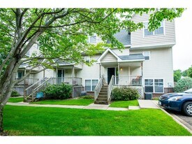 5724 4th St NE in Fridley, MN - Building Photo