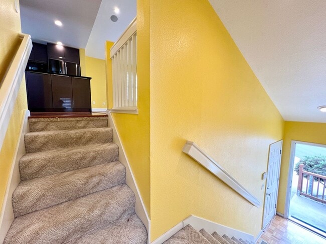 513A Monterey Rd in Pacifica, CA - Building Photo - Building Photo