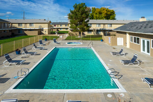 Hesperia Regency Apartments