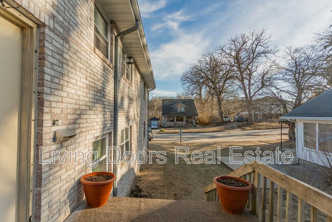 402 W Eldora Ave in Weeping Water, NE - Building Photo - Building Photo
