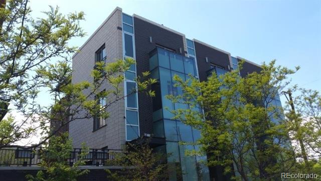 910 26th St in Denver, CO - Building Photo