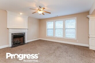 1393 Sparkling Cove Dr in Buford, GA - Building Photo - Building Photo