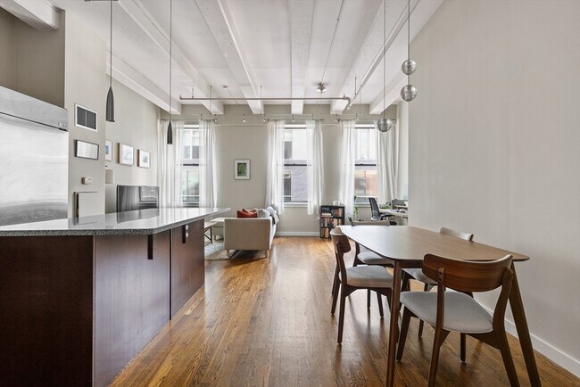 88 Kingston St, Unit 3D in Boston, MA - Building Photo - Building Photo