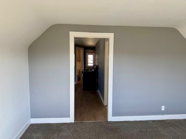 81 Roberts Ave, Unit Upper in Buffalo, NY - Building Photo - Building Photo