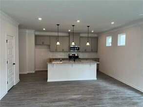 423 Perth Dr in Cartersville, GA - Building Photo - Building Photo