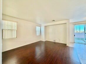 2952 Jacaranda Dr in Las Vegas, NV - Building Photo - Building Photo