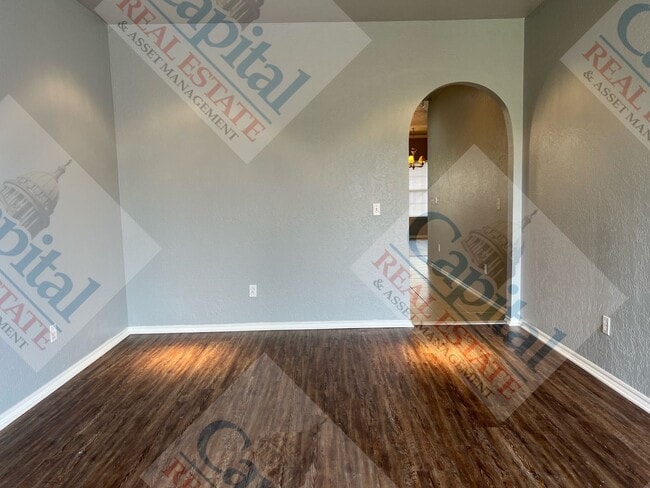 6812 Old Glory Ln in Oklahoma City, OK - Building Photo - Building Photo