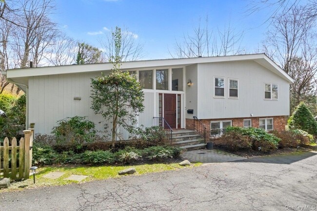 property at 6A Dickel Rd