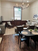 102 Commerce St, Unit Apt. 1 in Hawkinsville, GA - Building Photo