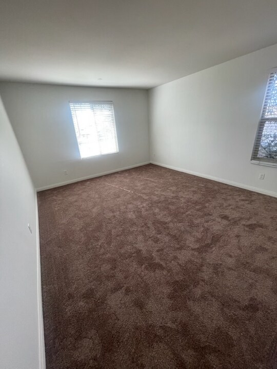 14584 Sleepy Creek Dr in Corona, CA - Building Photo