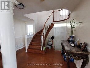 1300 Wesson Ct in Mississauga, ON - Building Photo - Building Photo