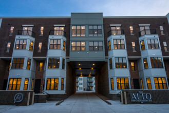 The Alto in Cincinnati, OH - Foto de edificio - Building Photo