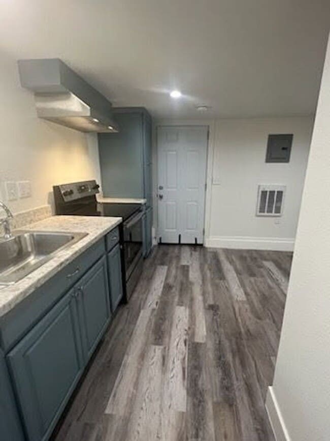 property at 1671 11th St