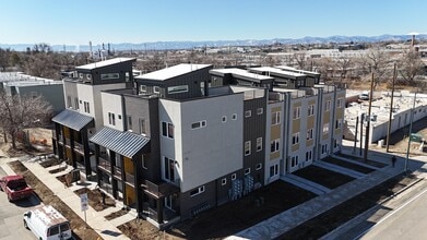 2105 S Galapago St in Denver, CO - Building Photo - Building Photo