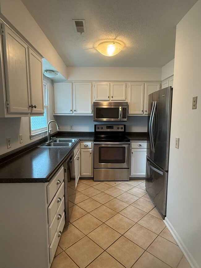 307 Bracken Pl in Jacksonville, NC - Building Photo - Building Photo