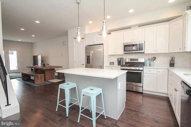 property at 1221 Hope St
