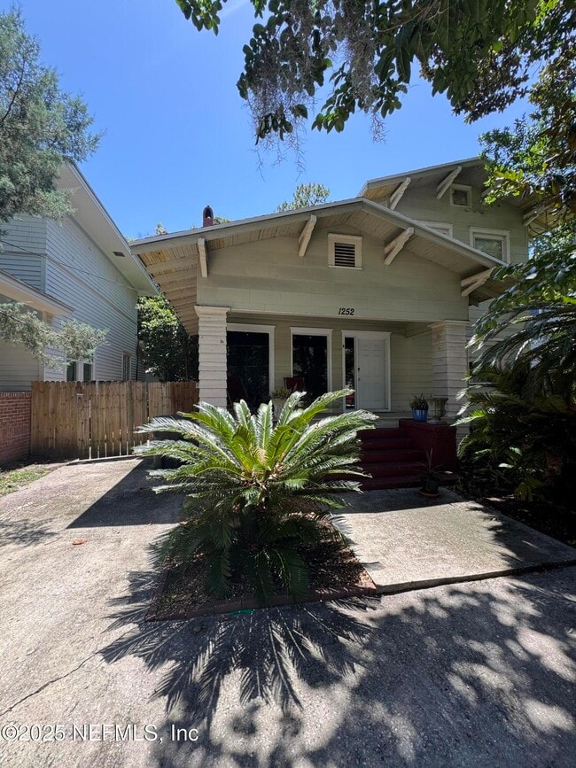 property at 1252 Donald St