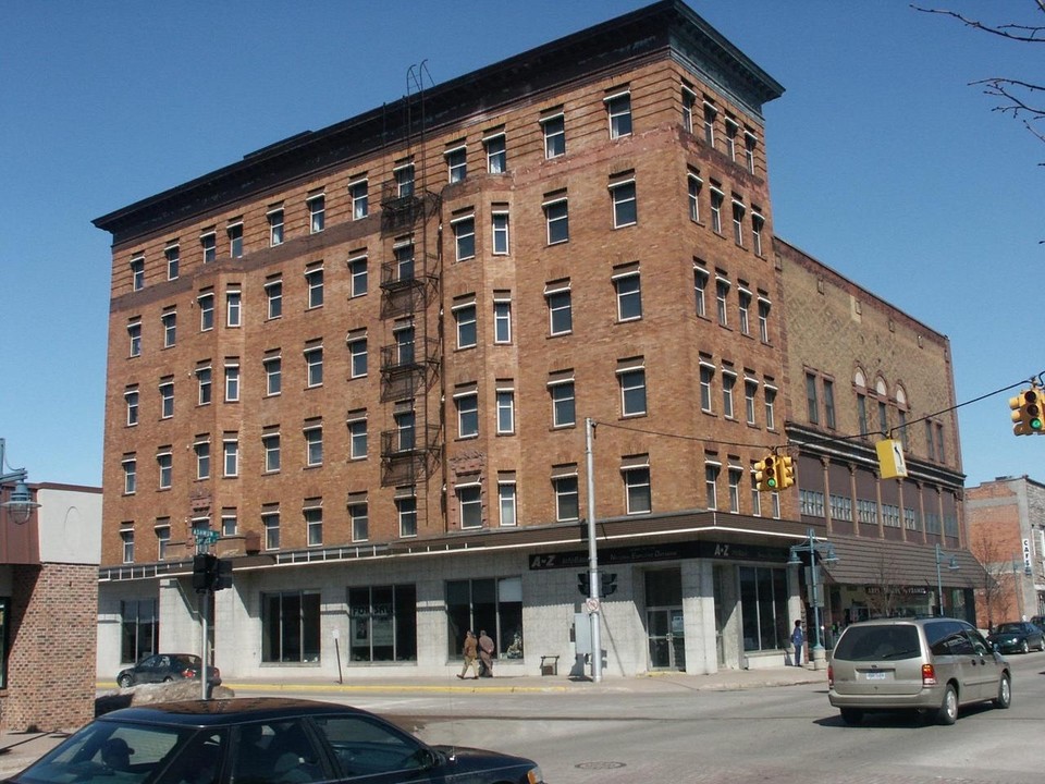 Park Place City Center in Sault Ste. Marie, MI - Building Photo