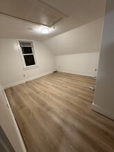 73 Henry Law Ave, Unit B in Dover, NH - Building Photo - Building Photo