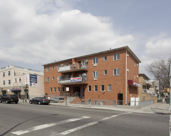 2013-2015 Bath Ave in Brooklyn, NY - Building Photo - Building Photo