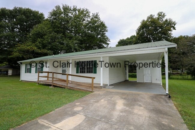 101 Ilamo Cir in Pell City, AL - Building Photo - Building Photo