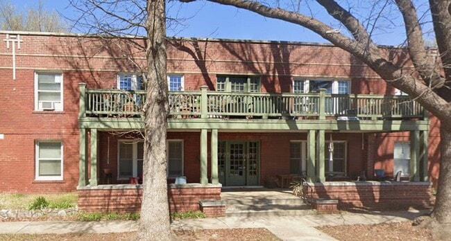 219 W 14th St, Unit 4