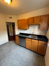 2440 N Hamlin Ave, Unit 2B in Chicago, IL - Building Photo - Building Photo