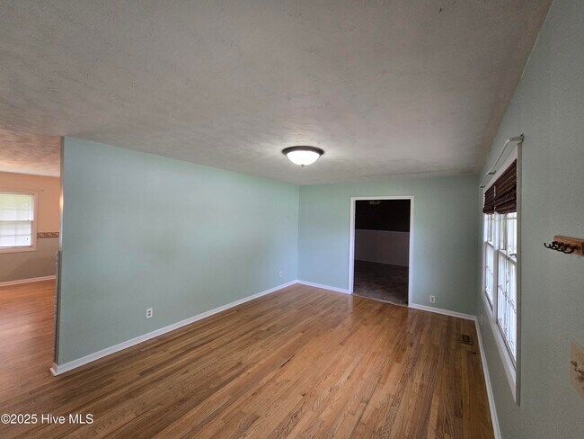 818 Williams St in Jacksonville, NC - Foto de edificio - Building Photo