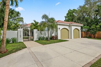 1107 Periwinkle Ln in Delray Beach, FL - Building Photo - Building Photo