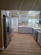 1519 E Michelson St in Long Beach, CA - Building Photo - Building Photo