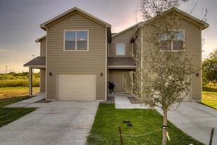 13047 O'Connor Cv in San Antonio, TX - Building Photo