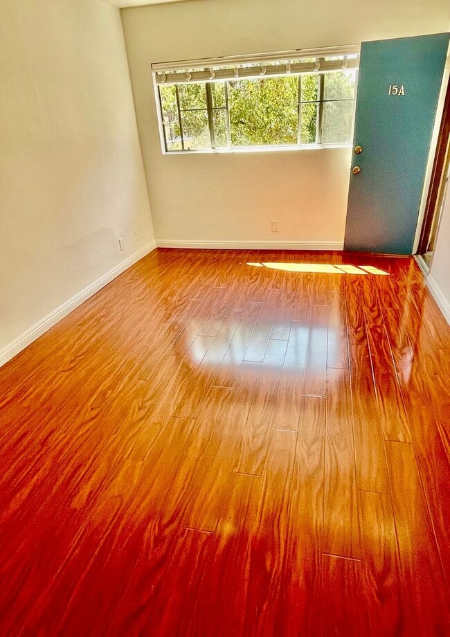 11511 Rochester Ave in Los Angeles, CA - Building Photo - Building Photo