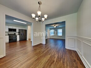 6824 Audrianna Ln in Knoxville, TN - Foto de edificio - Building Photo