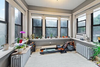 4854 N Albany Ave in Chicago, IL - Building Photo - Building Photo