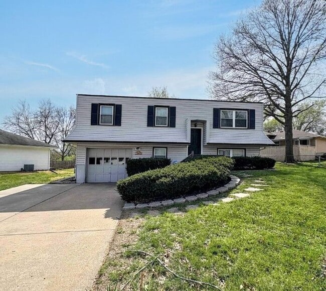 property at 11912 Beacon Ave