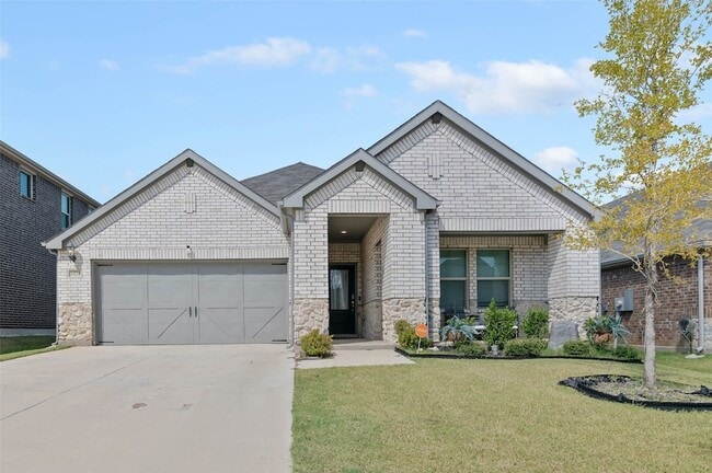 3420 Kingsgarden Rd in Denton, TX - Foto de edificio - Building Photo