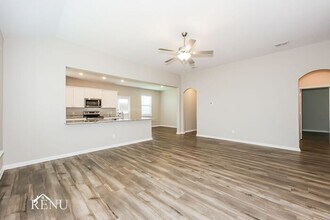 2028 Hialeah Dr in Seagoville, TX - Building Photo - Building Photo