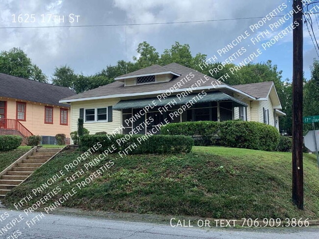 property at 1625 17th St