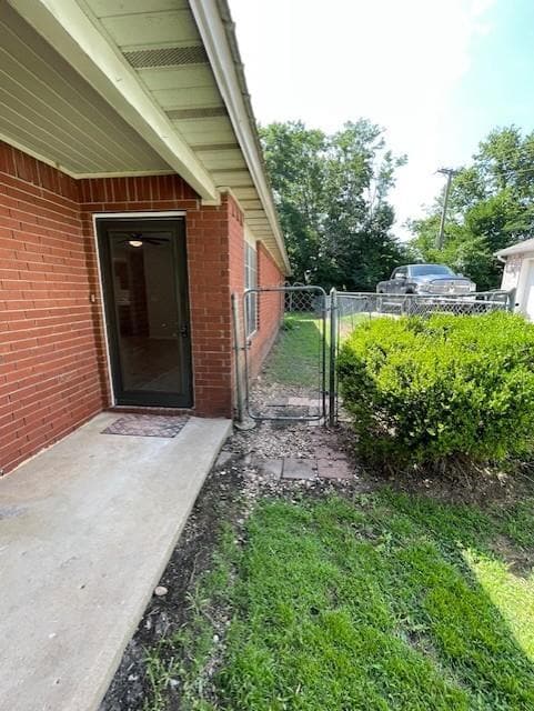 property at 1679 N Saddlehorn Ave