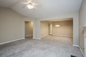3985 Vail Cir in Acworth, GA - Building Photo - Building Photo