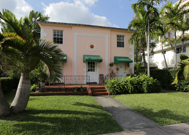 122 Antiquera Ave in Miami, FL - Building Photo - Building Photo