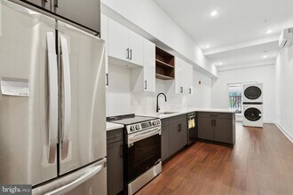 501 Washington Ln, Unit 201 in Jenkintown, PA - Building Photo - Building Photo