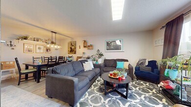 1436 62 St NW in Edmonton, AB - Building Photo - Building Photo