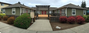 Puget Ridge Condominiums in Seattle, WA - Building Photo