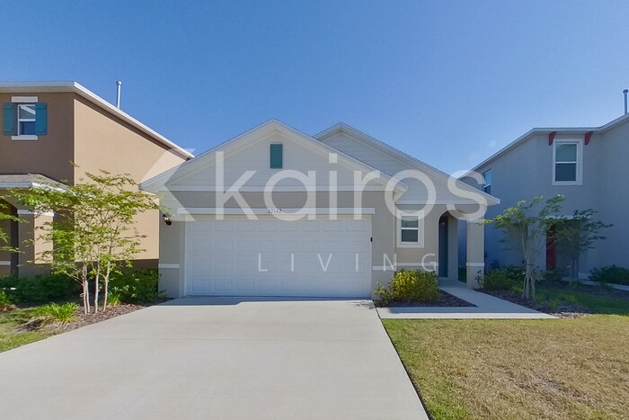 32142 Katelin Cir in Leesburg, FL - Building Photo