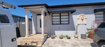 375 E 14th St in Hialeah, FL - Building Photo