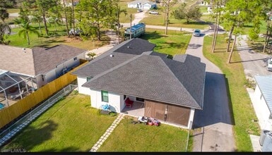 2740 35th Ave NE in Naples, FL - Building Photo - Building Photo